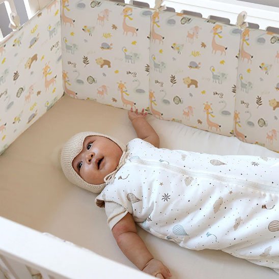 bebe serein avec tour de lit respirant animaux ultra doux