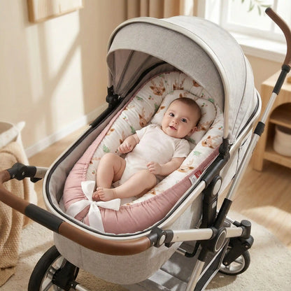 fillette sereine avec reducteur de lit cocon evolutif