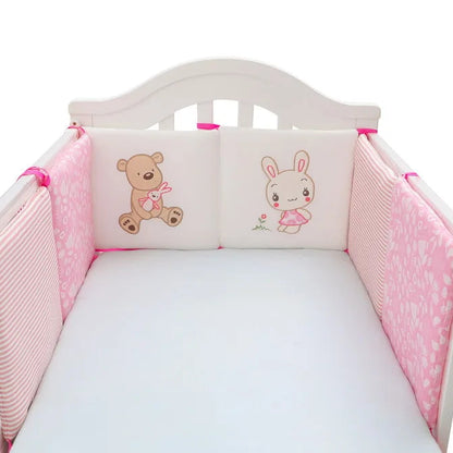 tour-de-lit-bebe-douillet-coussin-rose-blanc-anime
